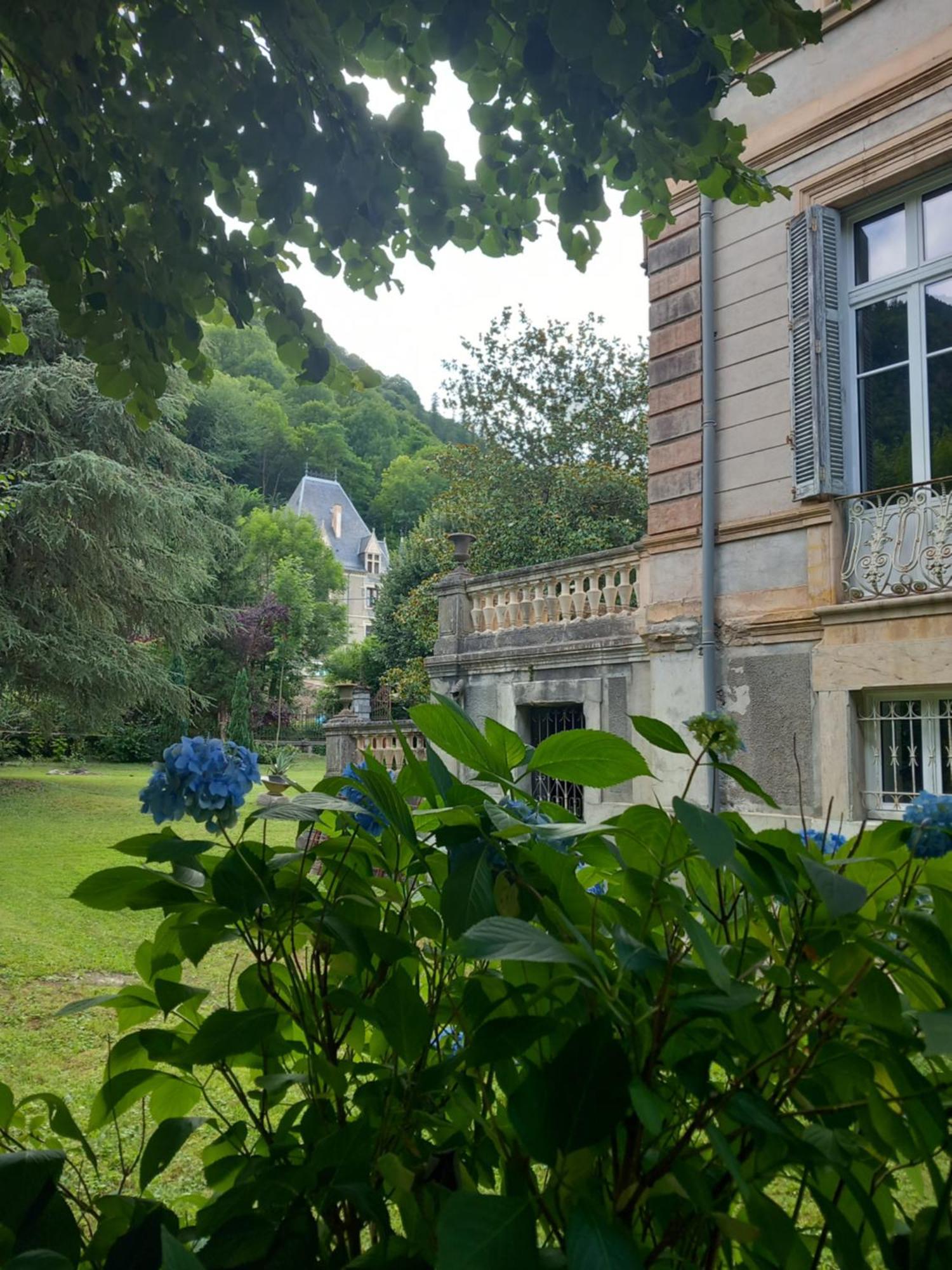 Villa Du Lys Bagnères-de-Luchon Exterior foto