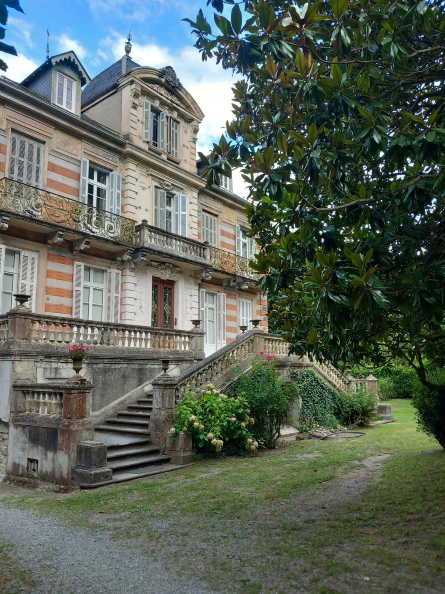 Villa Du Lys Bagnères-de-Luchon Exterior foto